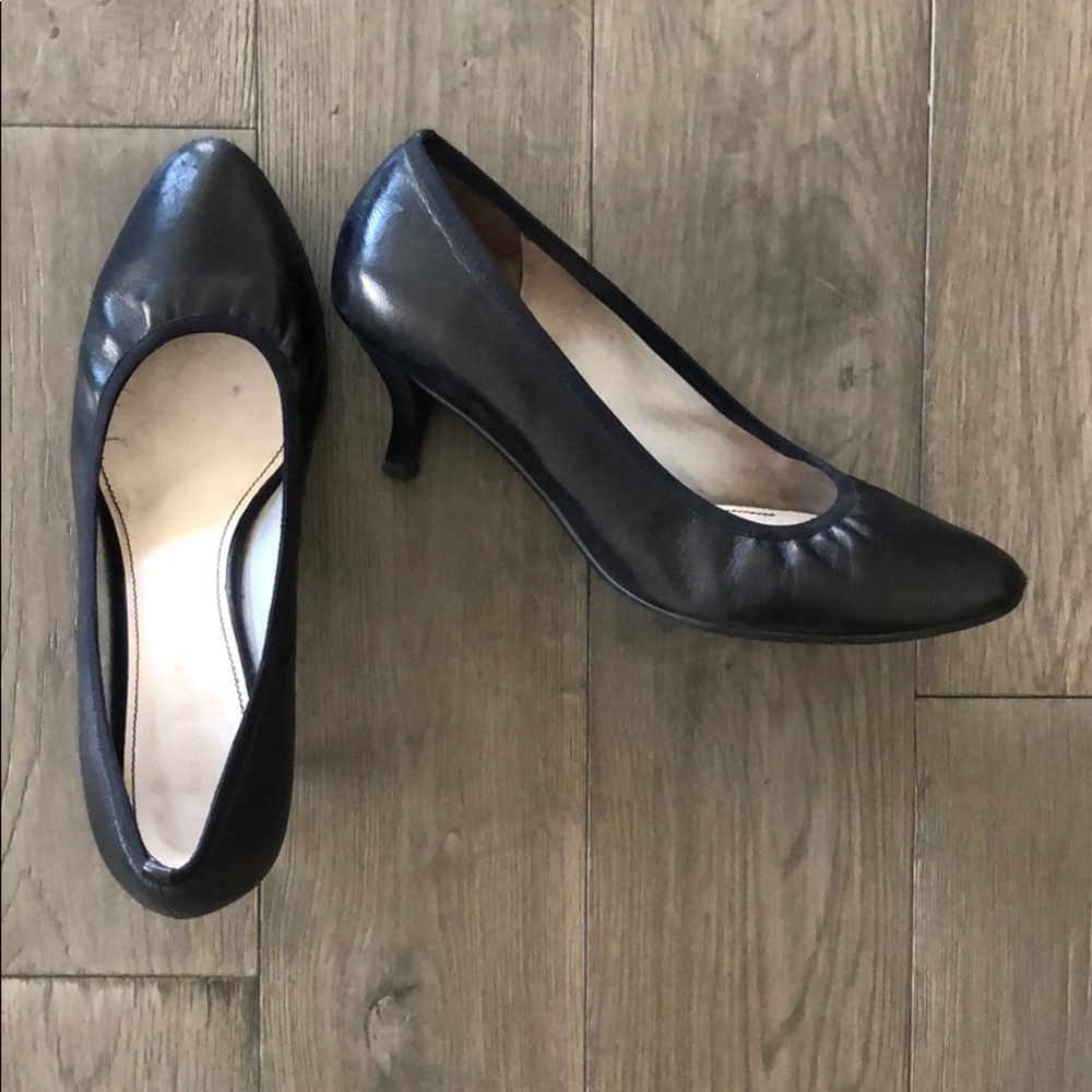 Le Saunda Leather Kitten Heels Hong Kong Designer